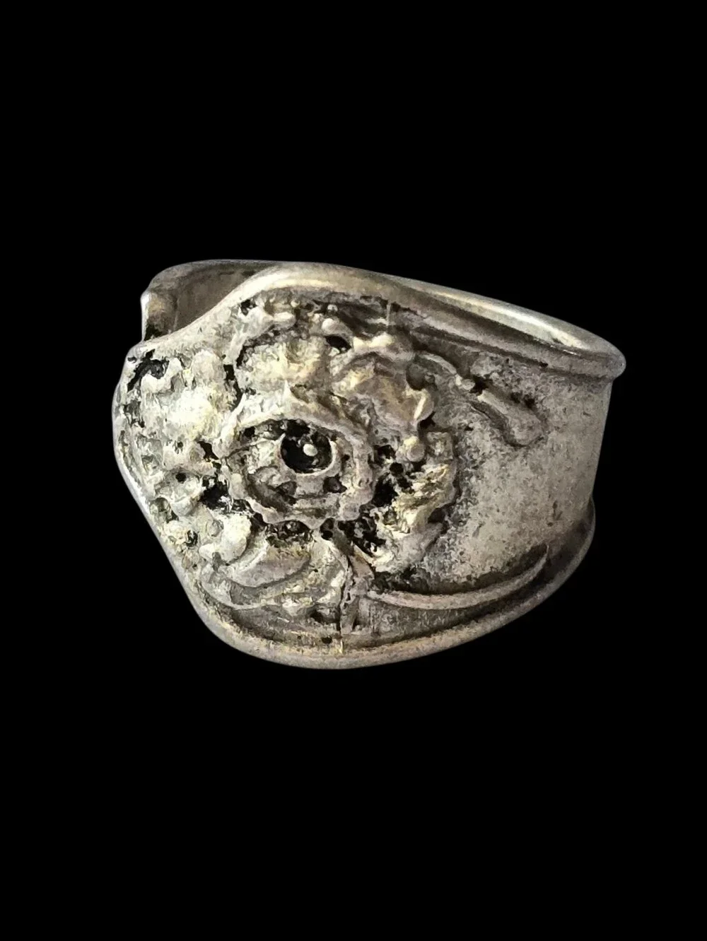 VINTAGE INSPIRED STAINLESS STEEL ROSE MOTIF TEXTURED FLORAL NEW OPEN SIZE 7 RING
